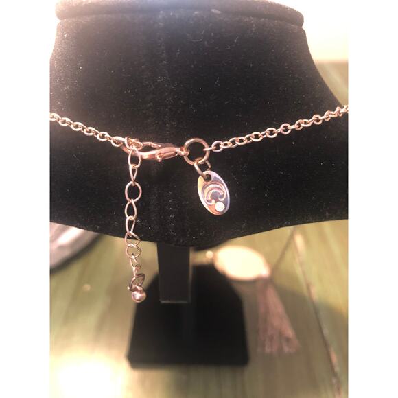 Chico's Vintage EUC Long Pendant Necklace Gold Tone Etched Oval with Tassel - Picture 4 of 4